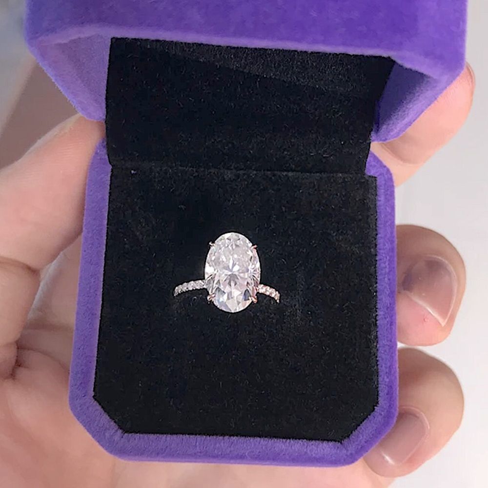 4ct oval cut crushed iced sparkling engagement ring set - Picture 9 of 17